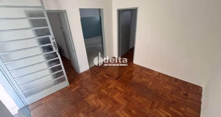 Casa disponível para locação no bairro Lídice em Uberlândia-MG