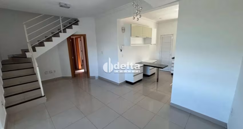 Apartamento cobertura duplex residencial disponível para venda no bairro Daniel Fonseca em Uberlândia-MG