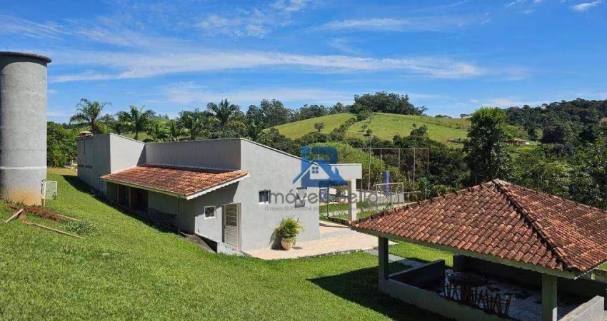 Chácara com 2 dormitórios à venda, 5092 m² por R$ 1.400.000 - Jardim Ana Maria - Itatiba/SP