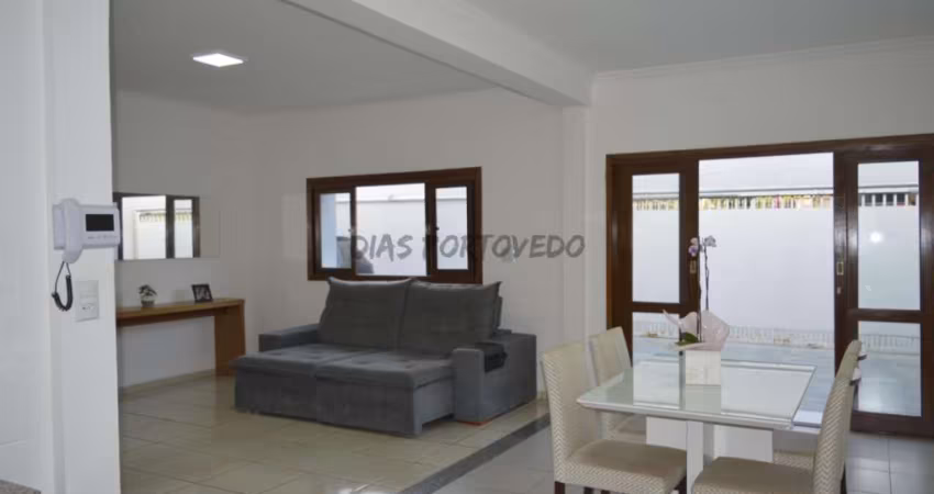 Casa com 4 quartos à venda na Vila Joaquim Inácio, Campinas 