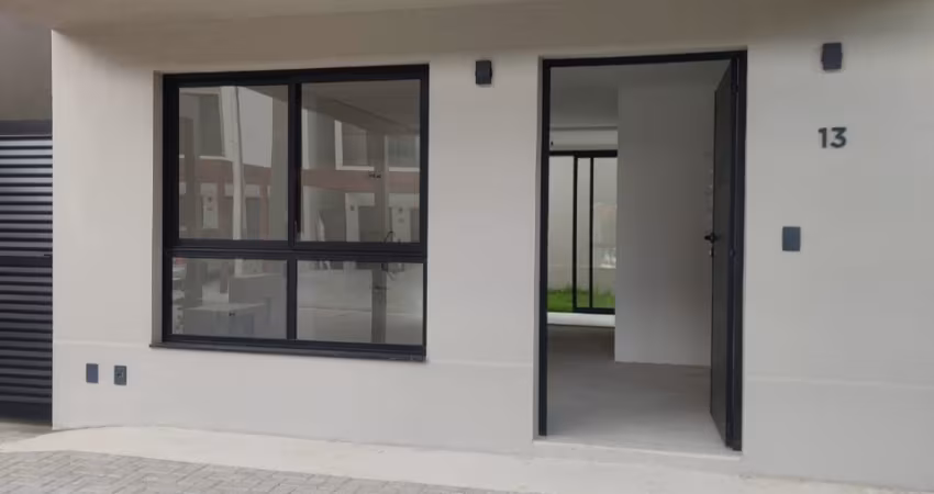 Casa Sobrado, 3 dormitórios ( 1 suíte), 2 vagas, Bosque Urbanova, Sjc.