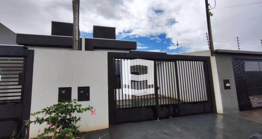 Casa com 3 dormitórios à venda, 81 m² por R$ 329.000,00 - Loteamento Residencial Veneza - Apucarana/PR