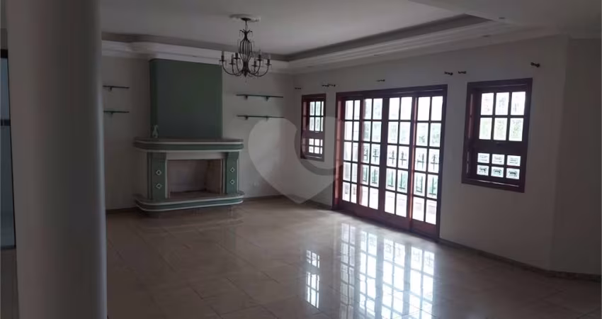Casa com 3 quartos para alugar na Rua Eduardo, 448, Vila Albertina, São Paulo
