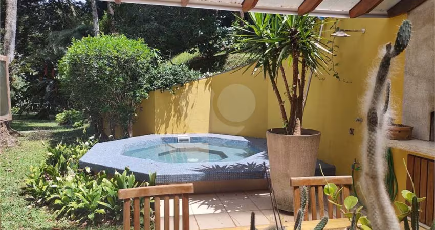 Casa com 3 quartos à venda na Alameda Clio, 1, Condomínio Iolanda, Taboão da Serra