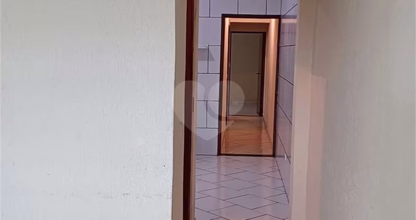 Casa com 2 quartos à venda na Rua Antônio Chalupe, 183, Vila Boa Vista, Barueri