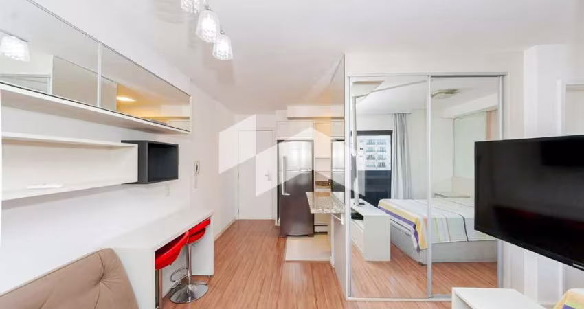 STUDIO DE ALTO PADRÃO DISPONÍVEL PARA LOCAÇÃO