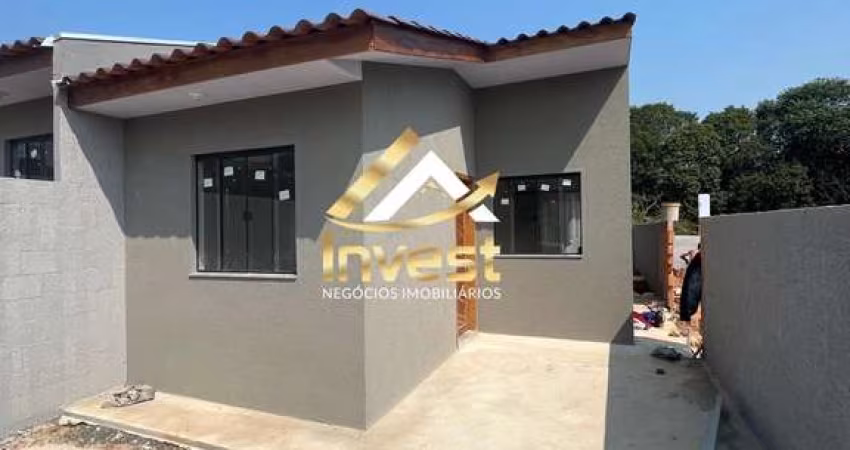 Casa 3 quartos com passagem lateral e espaço nos fundos