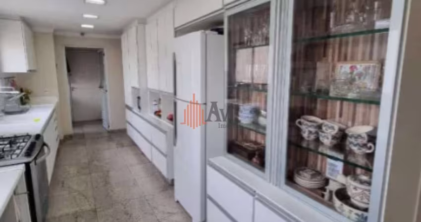 Apartamento 178m² com 4 Quartos, 2 Suítes à Venda na Mooca