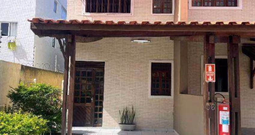 Casa em Condomínio Jd. Quarenta