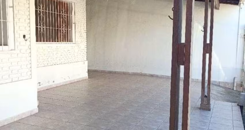 Casa à venda no Centro, Caraguatatuba