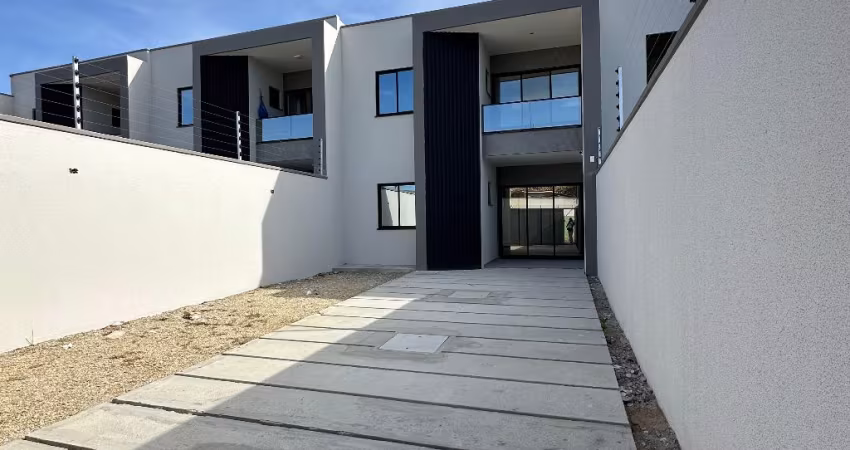 Casa duplex com 125,73m2 de área construída.