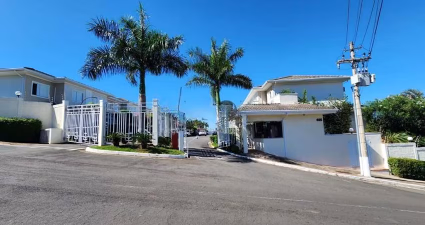 Casa em Condomínio para Locação em Valinhos, Vila Jair, 3 dormitórios, 1 suíte, 2 banheiros, 2 vagas