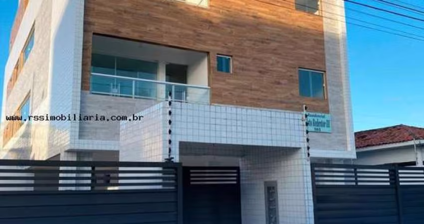 Apartamento com 2 Quartos no Cristo em João Pessoa/PB