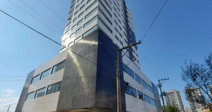 Apartamento 3 Dormitórios à venda no Bairro Centro com 90 m² de área privativa - 3 vagas de garagem