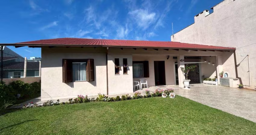 Casa 5 Dormitórios à venda no Bairro Centro com 120 m² de área privativa - 1 vaga de garagem