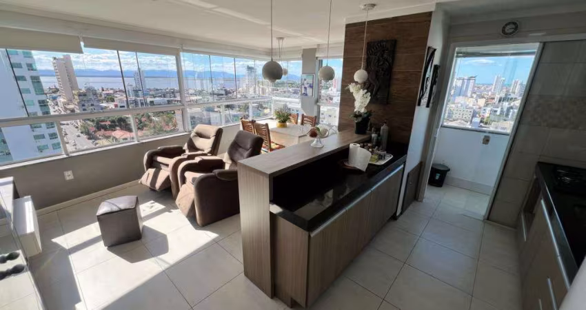 Apartamento 2 Dormitórios à venda no Bairro Centro com 70 m² de área privativa - 1 vaga de garagem