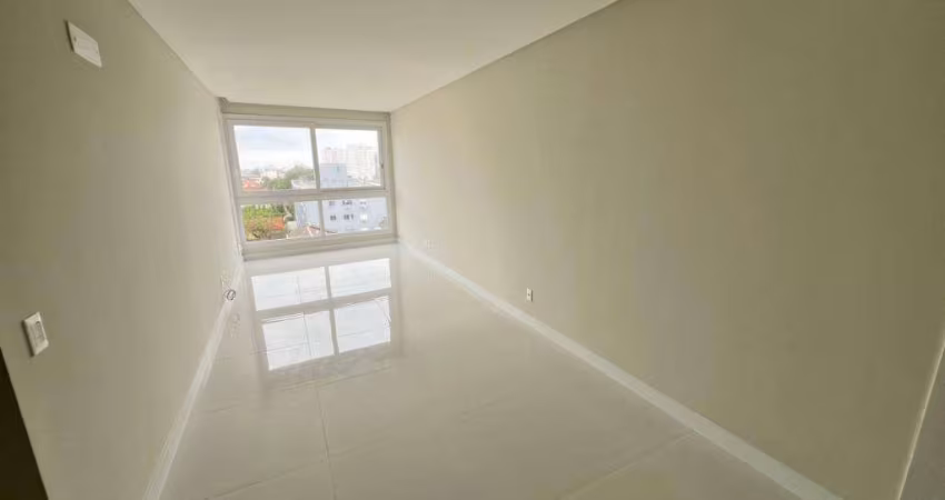 Apartamento 2 Dormitórios à venda no Bairro Centro com 80 m² de área privativa - 1 vaga de garagem