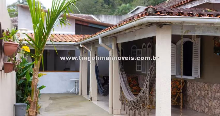 Casa para Venda, Sumaré, 3 dormitórios, 2 banheiros, 5 vagas