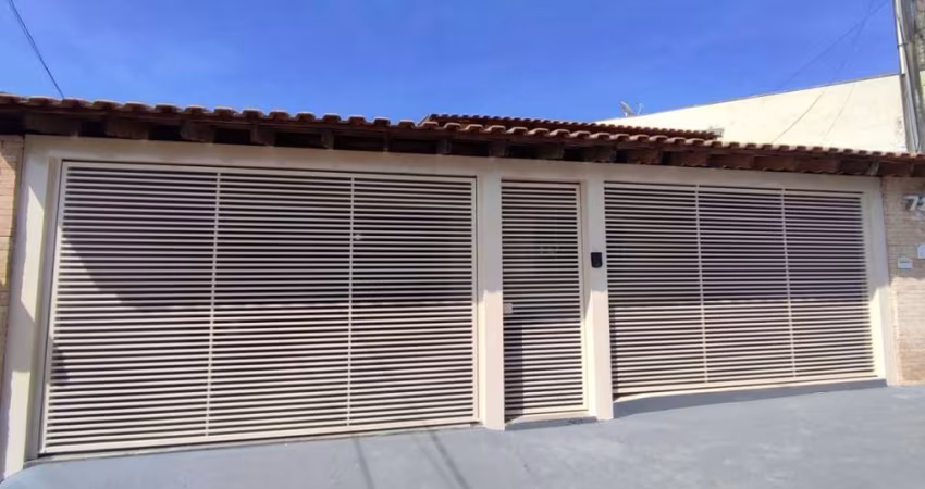 Imperdível: Casa à venda em Marília-SP, no bairro Palmital, com 3 quartos, 1 suíte, 1 sala, 2 banheiros e 3 vagas de garagem!
