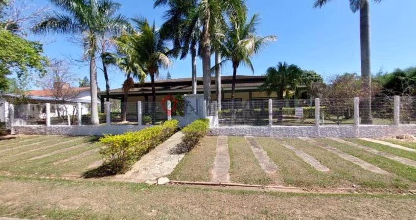 Chácara de luxo em condomínio: 4 quartos, 4 suítes, 2 salas, 6 banheiros, 6 vagas em Marília-SP, Residencial Vale Verde. Venda/locação.