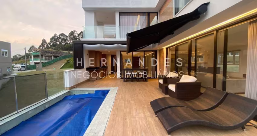 Casa de Luxo disponível para venda e locação em Alphaville, com um lindo por do sol.