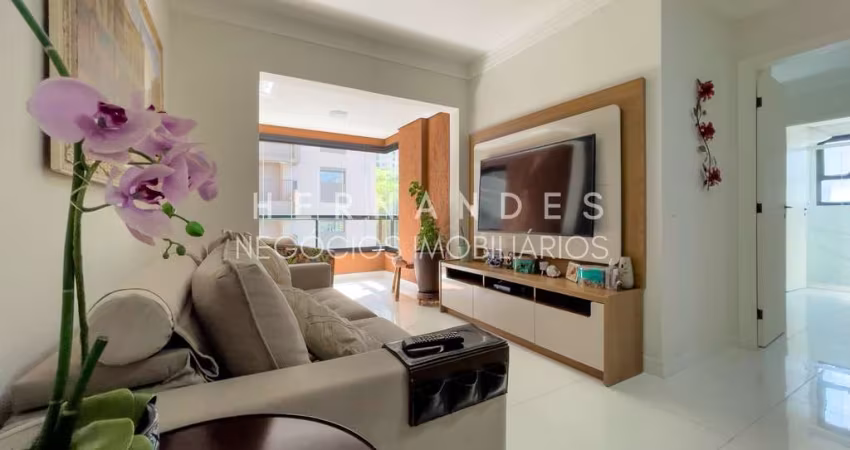 Apartamento no Centro de Alphaville com 3 dorm sendo 1 Suíte! Bem Localizado, Andar Baixo e com 2 Vagas de Garagem!