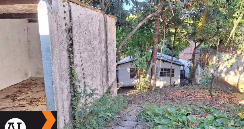 Terreno à venda 10 m X 50 m caído p os fundos, total 500 m2 Jardim Europa, divisa com o Parque das Aguas Vermelhas