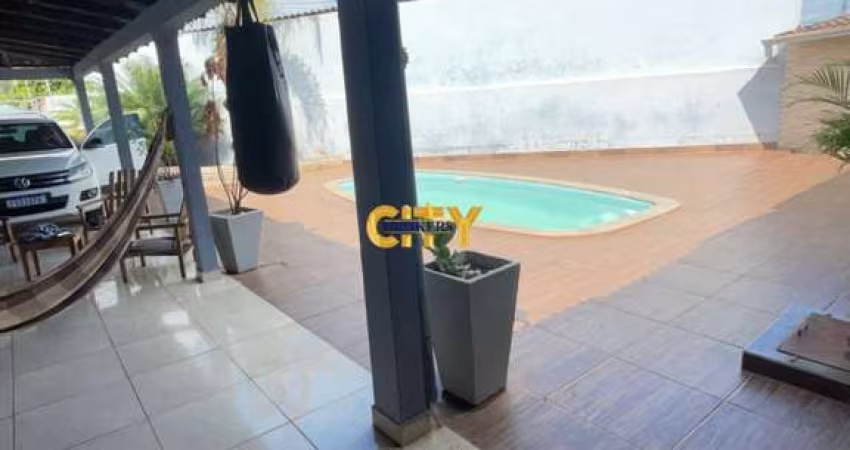 Vende-se Casa Alzira Santana