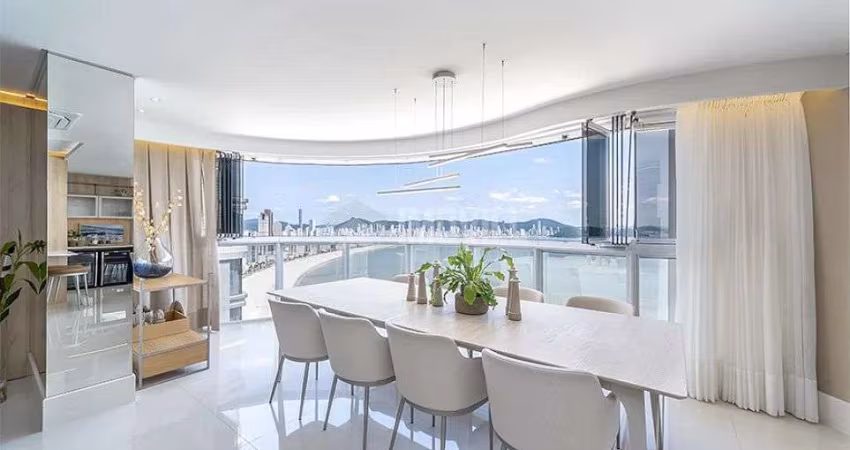 APARTAMENTO NOVO ALTO PADRÃO FRENTE MAR EM ANDAR ALTO FINAMENTE MOBILIADO, EQUIPADO E DECORADO COM 04 SUÍTES E 04 VAGAS NO IBIZA TOWERS