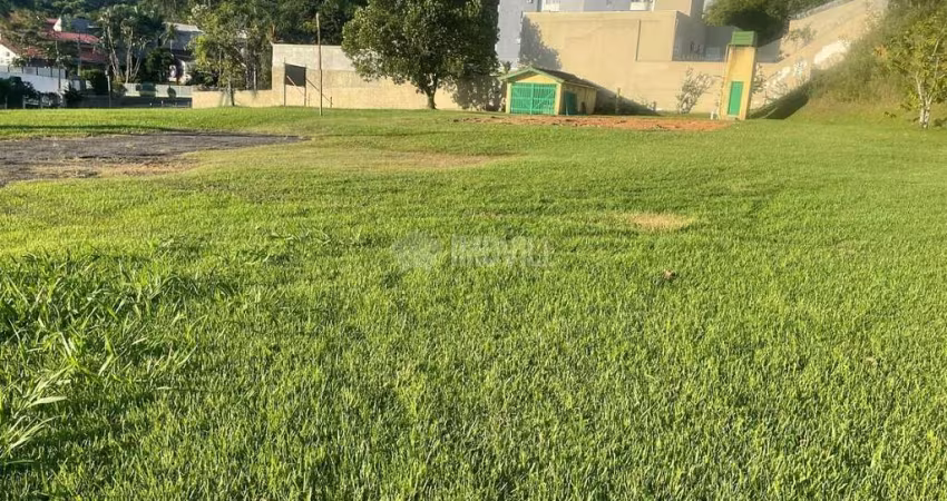 AMPLO TERRENO PRÓXIMO À  OSVALDO REIS