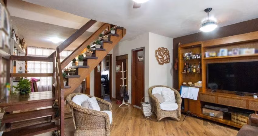 Casa em condomínio, 135m² privativos, 3 quartos, 2 vagas - Bairro Glória