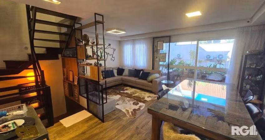 Casa em condomínio, com 3 dormitórios, sendo 1 suíte, 2 vagas, no bairro Pedra R