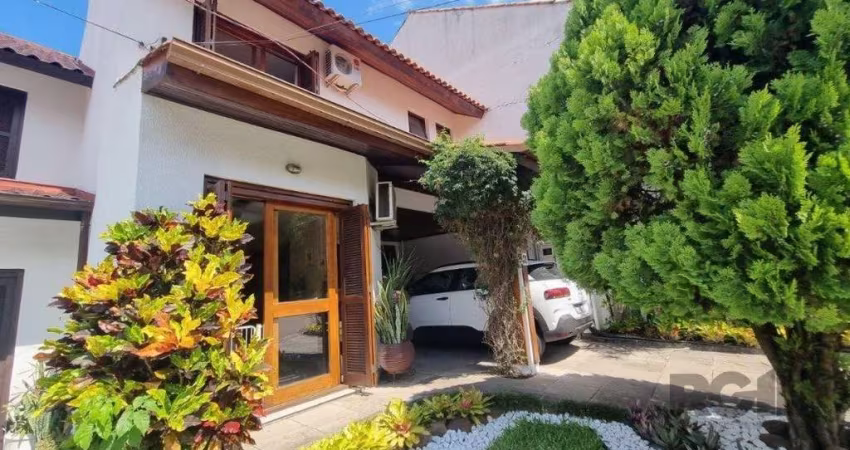 Casa Condomínio Cavalhada 03 Dormitórios Infra Completa