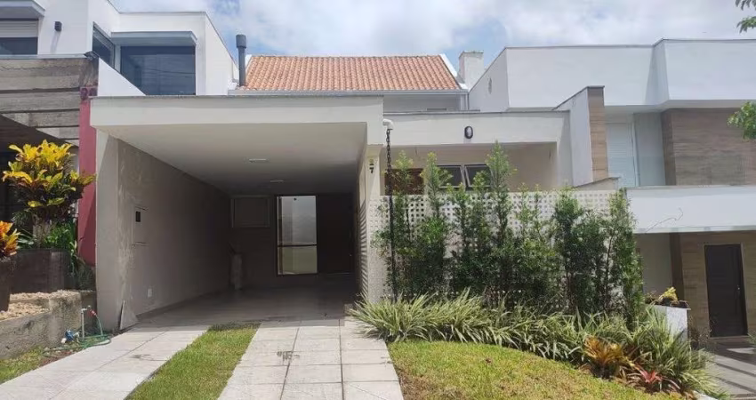 Casa em Condomínio fechado com 3 dormitórios no bairro Vila Nova em Porto Alegre