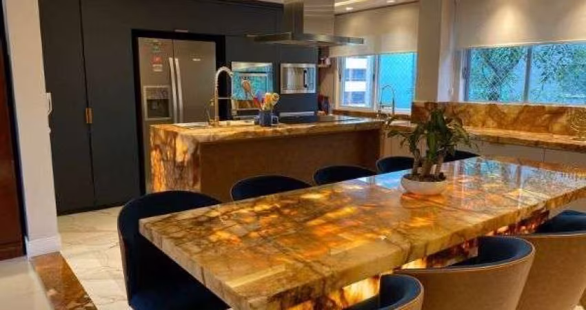 Apartamento em Porto Alegre, no bairro Petrópolis, com 3 dormitório(s), e 3 banh