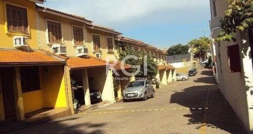 Casa em Condomínio à venda com 3 quartos, 96m² RUA HUMBERTO DE CAMPOS, Partenon,