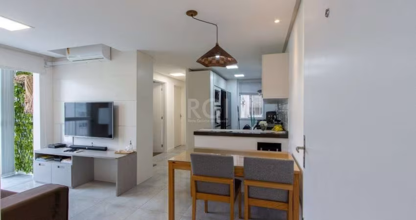 Apartamento diferenciado,  excelente acabamento e decoração interna,  com aproxi