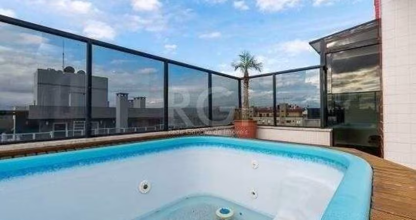 EXCELENTE COBERTURA COM 2 DORMITÓRIOS, PISCINA E 1 VAGA DE GARAGEM.