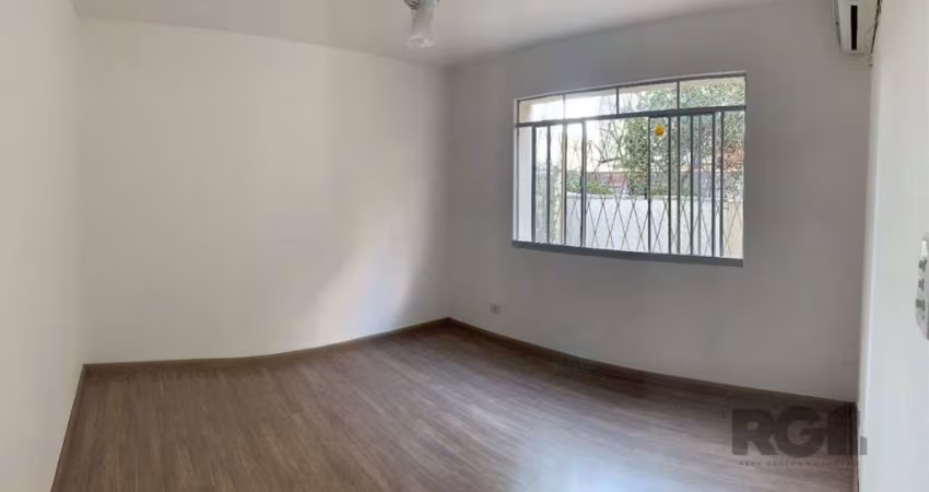 Apartamento térreo com 1 dormitório amplo, 82m², Menino Deus- Porto Alegre