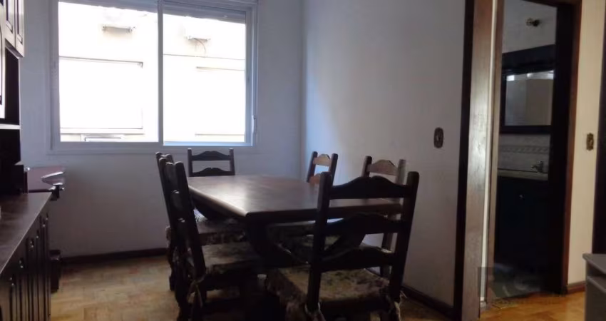 Apartamento de 2 dormitórios, 65m2prvs, no bairro Azenha, em Porto Alegre