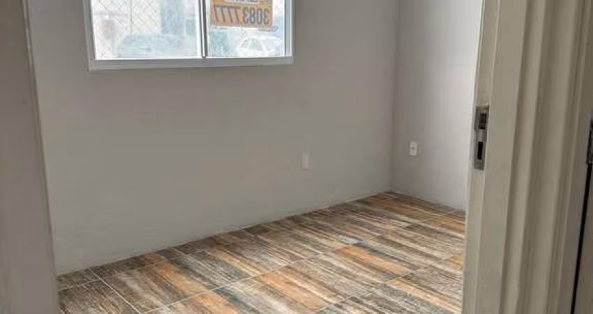 Apartamento no bairro Hípica - 2 dormitórios