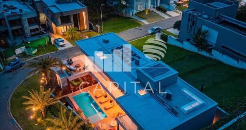 Casa Para Venda Mobiliada Em Condomínio Em Alphaville Com 04 Suítes - 04 Vagas