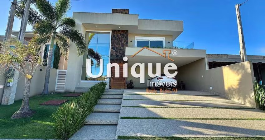 Casa duplex com 4 suítes e acabamento de luxo em São Pedro.