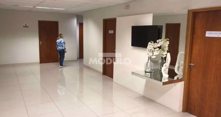 Sala comercial para locação no Osvaldo Rezende