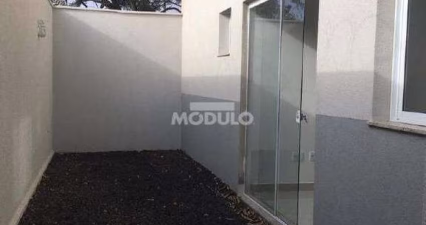 APARTAMENTO à venda, 2 quartos, 1 vaga, Custódio Pereira - Uberlândia/MG