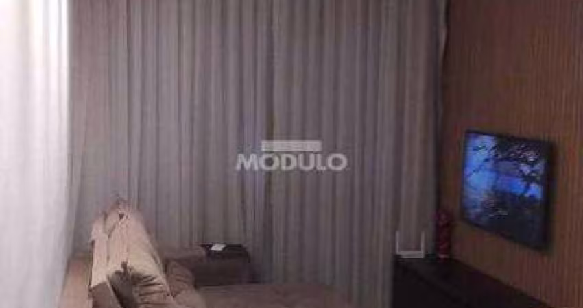 APARTAMENTO à venda, 2 quartos, 1 vaga, JARDIM HOLANDA - Uberlândia/MG