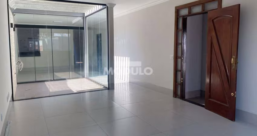 CASA RESIDENCIAL à venda, 3 quartos, 1 suíte, 3 vagas, CIDADE JARDIM - Uberlândia/MG
