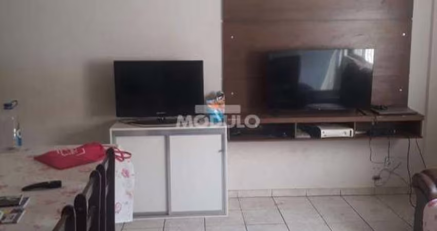APARTAMENTO à venda, 3 quartos, 1 vaga, Presidente Roosevelt - Uberlândia/MG