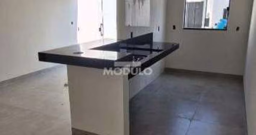CASA RESIDENCIAL à venda, 2 quartos, 1 suíte, 2 vagas, Granada - Uberlândia/MG