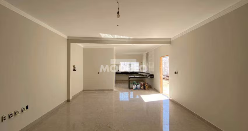 CASA RESIDENCIAL à venda, 3 quartos, 1 suíte, 2 vagas, BOSQUE DOS BURITIS - Uberlândia/MG